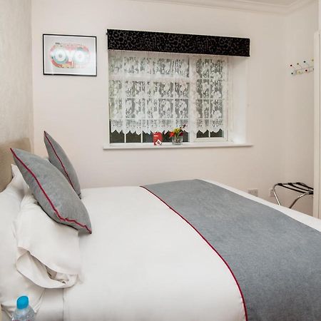 Oyo Vale Lodge Windsor Eksteriør bilde