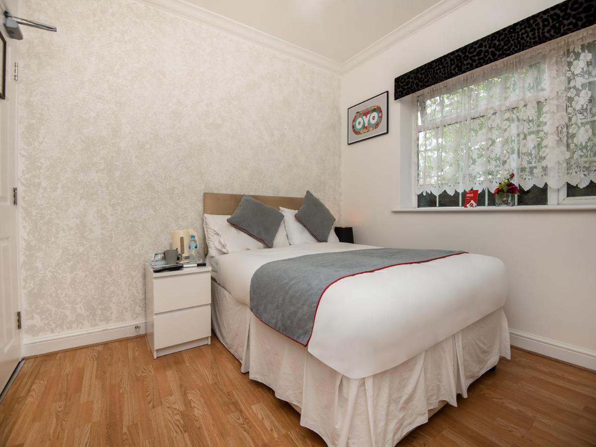 Oyo Vale Lodge Windsor Eksteriør bilde