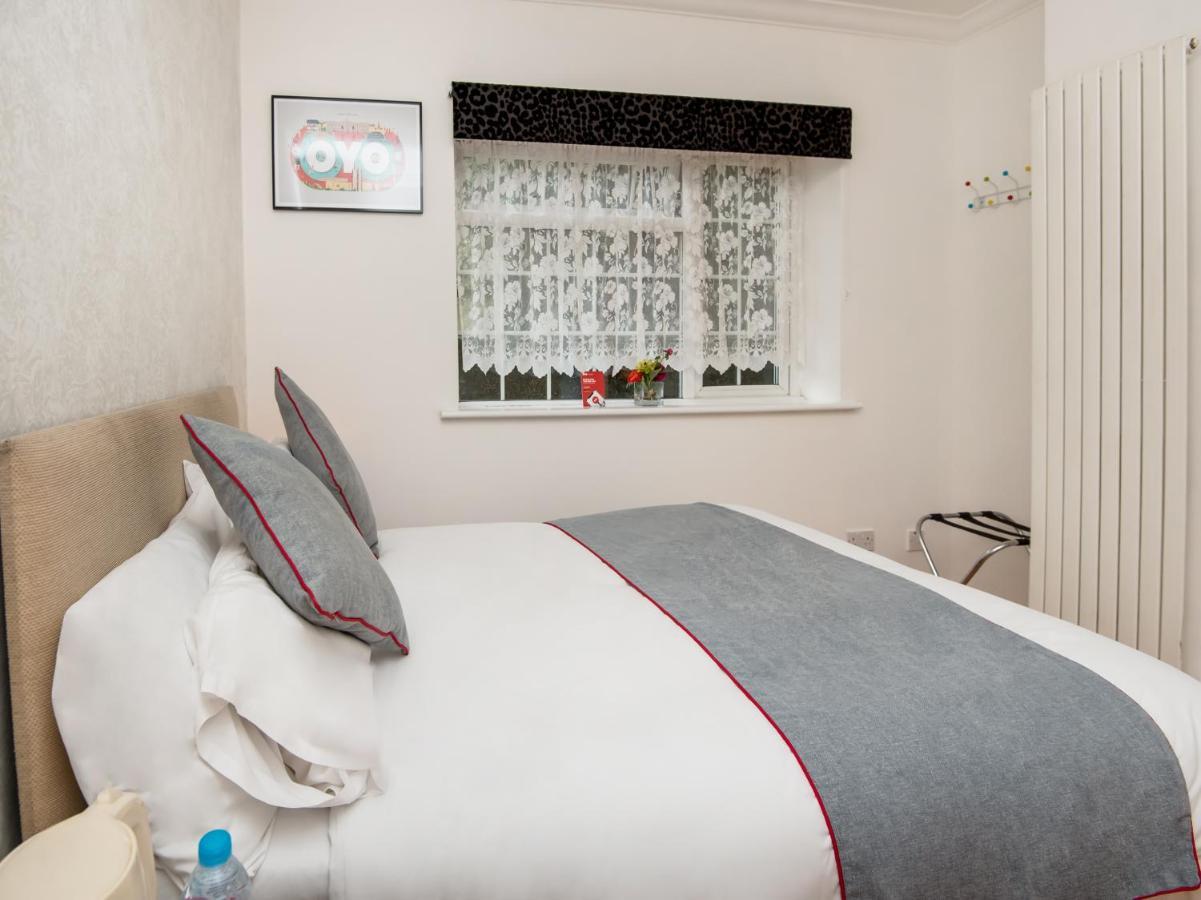 Oyo Vale Lodge Windsor Eksteriør bilde
