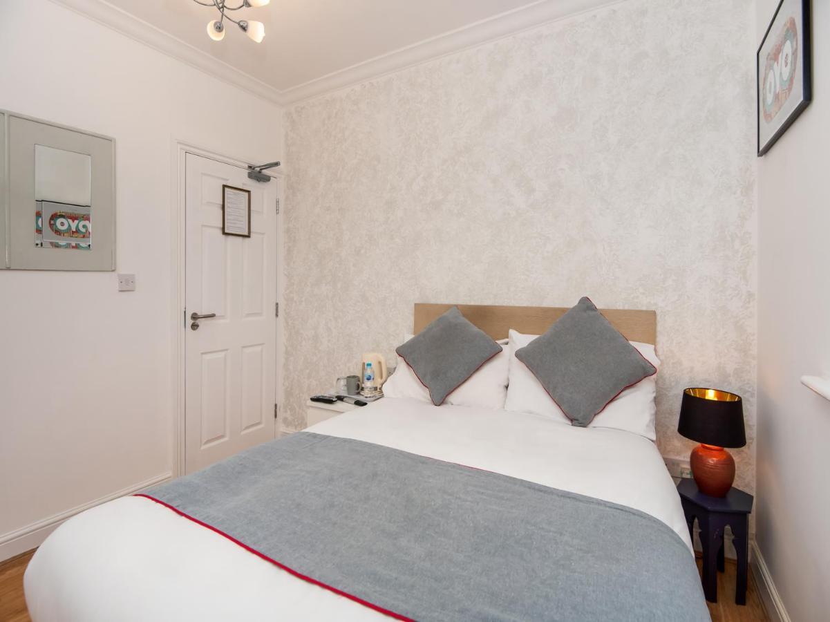 Oyo Vale Lodge Windsor Eksteriør bilde