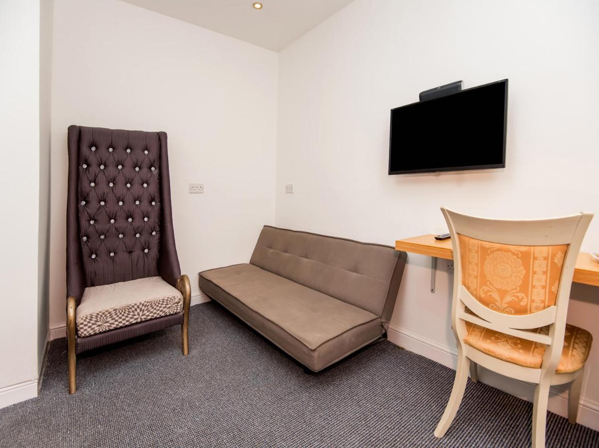 Oyo Vale Lodge Windsor Eksteriør bilde