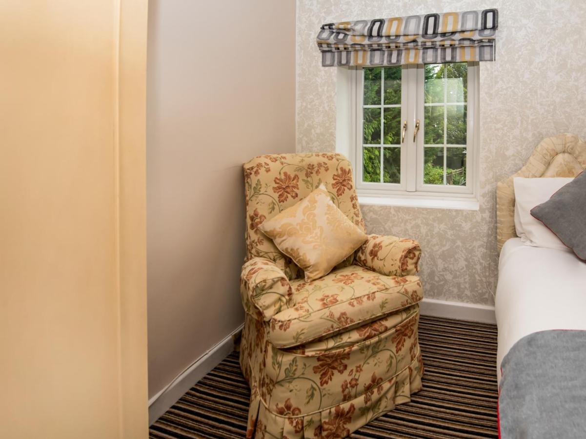 Oyo Vale Lodge Windsor Eksteriør bilde