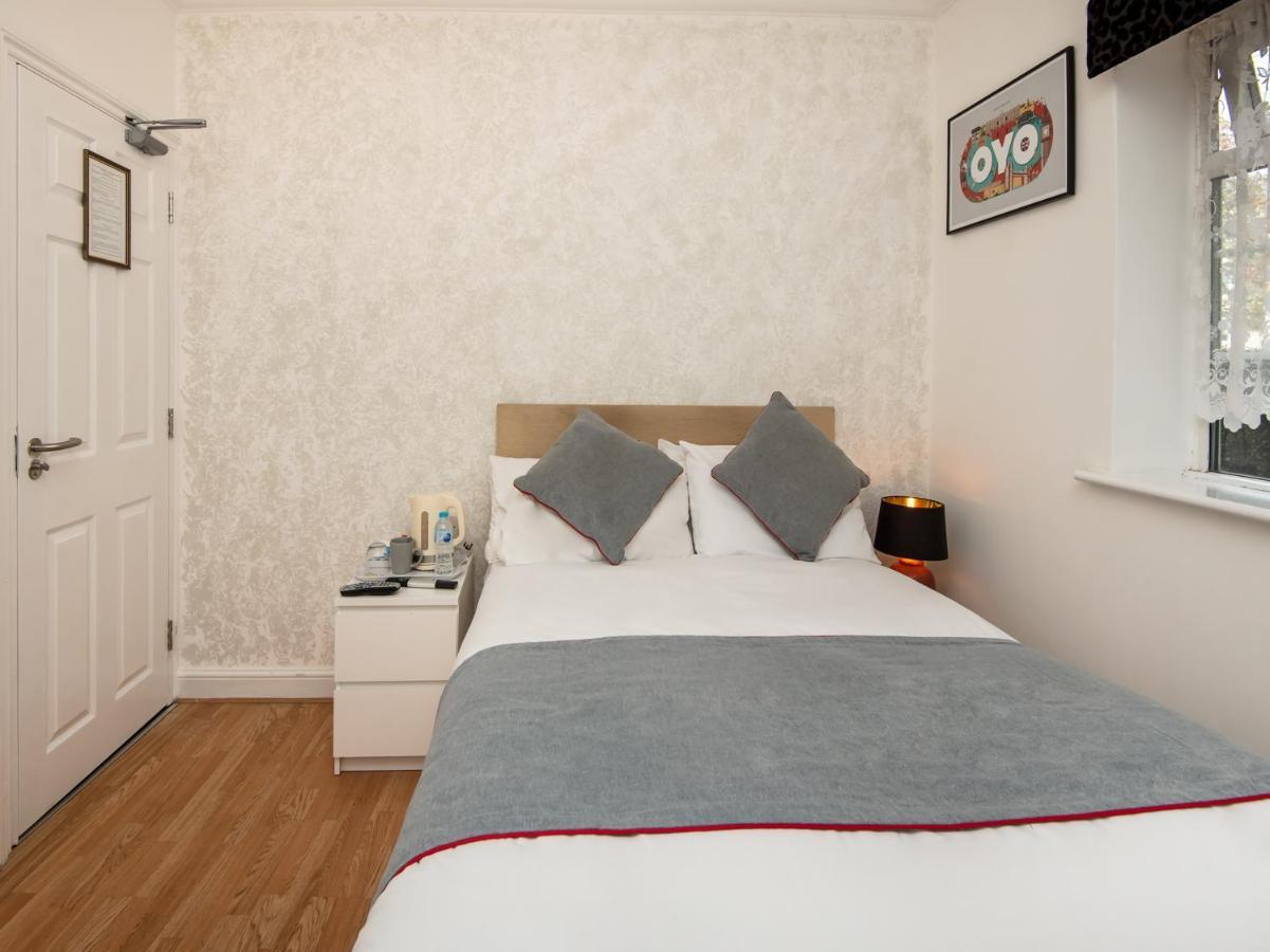 Oyo Vale Lodge Windsor Eksteriør bilde
