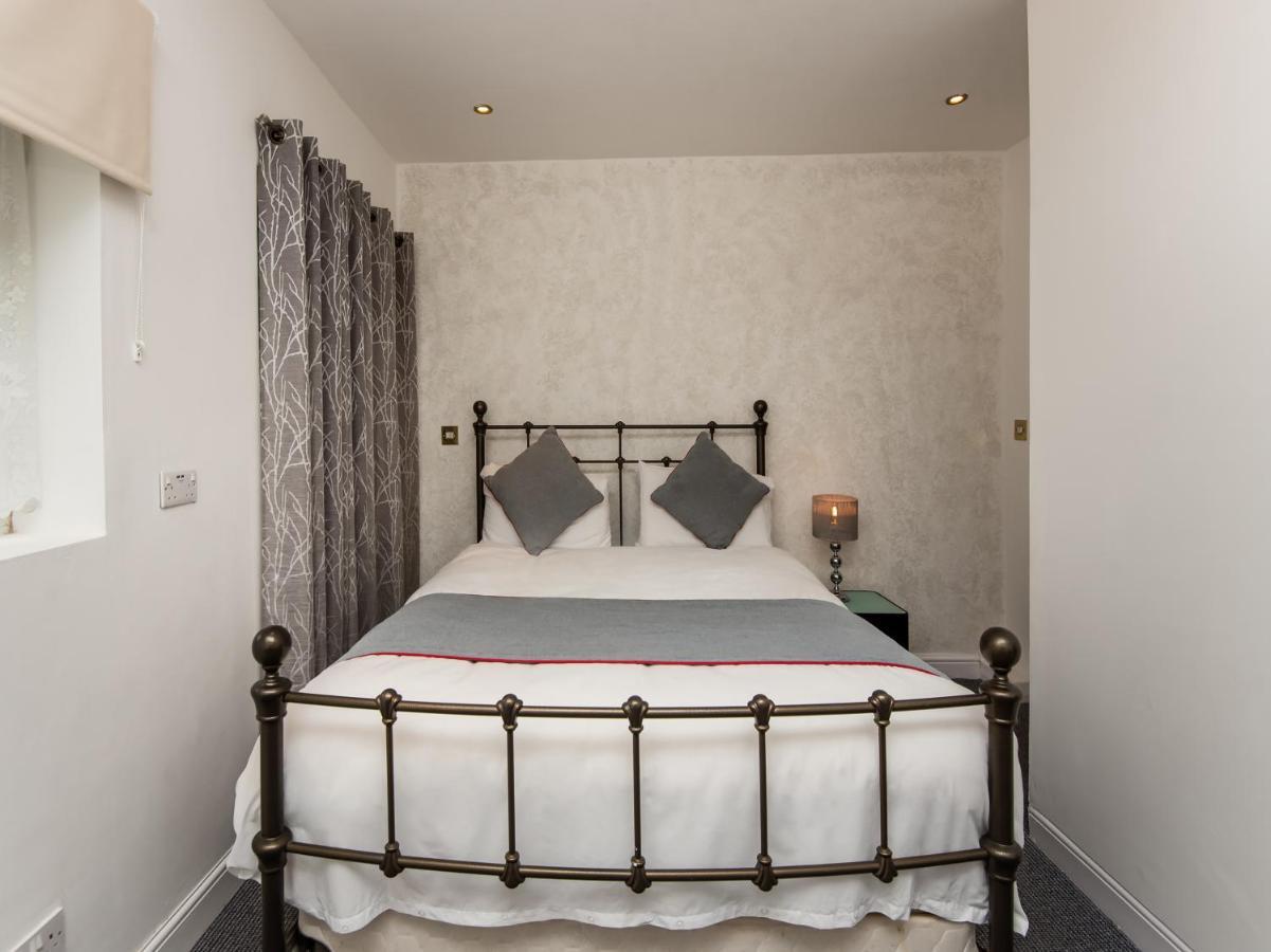 Oyo Vale Lodge Windsor Eksteriør bilde