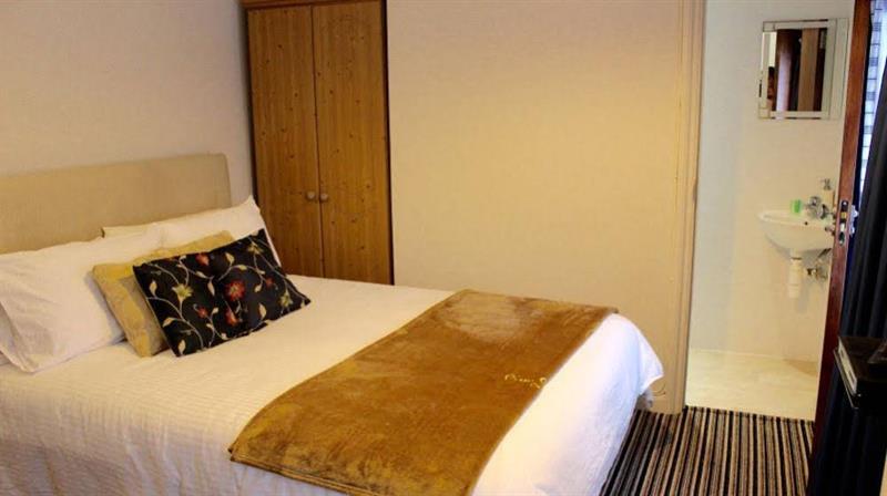 Oyo Vale Lodge Windsor Eksteriør bilde